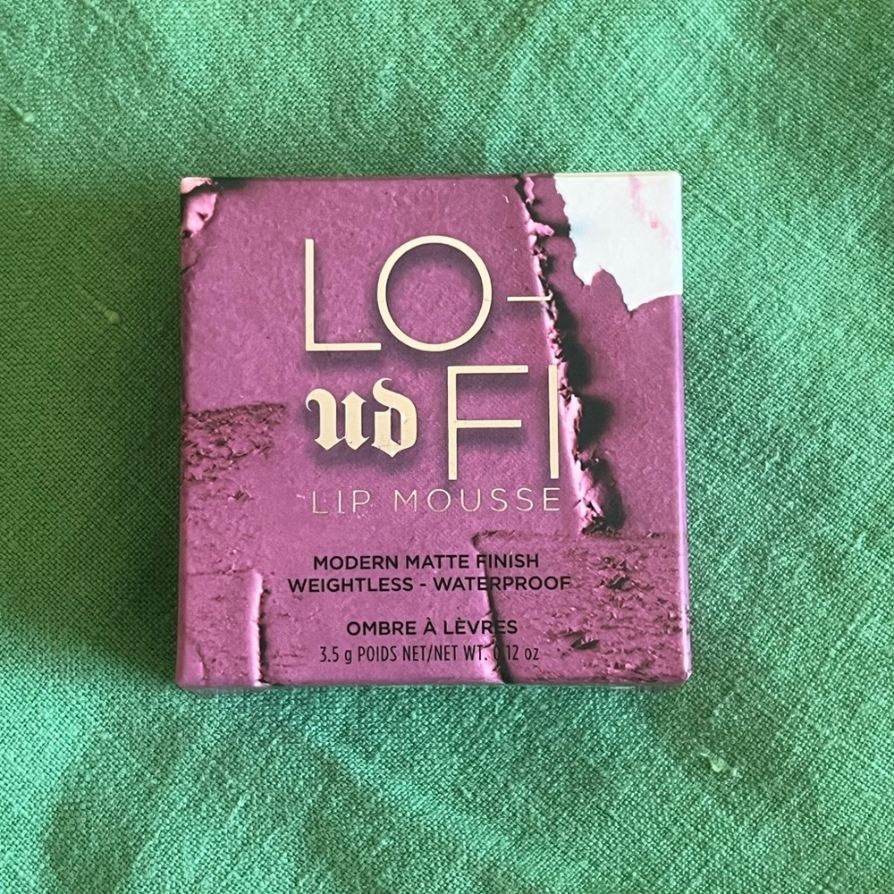 BNIB Discontinued Urban Decay Lo-Fi lip mousse Wavelength